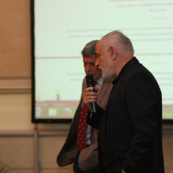 Krassen Stanchev and Boyan Slavenkov during the discussion.